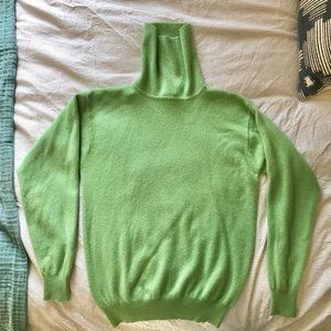 Vibrant lime green 100% Cashmere Turtleneck Sweater